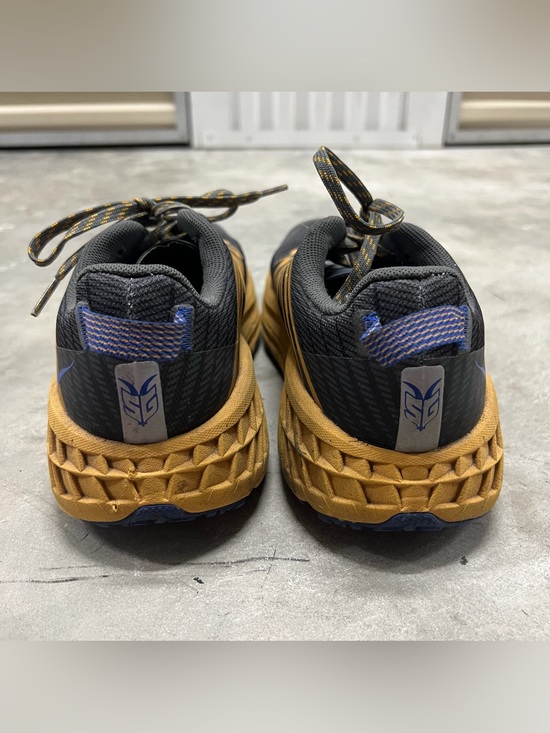 Hoka One One Speedgoat 4 Mens Running Shoes Size 10 Sneakers Golden Yellow main image 7